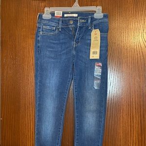 Brand New Levi’s skinny jeans
